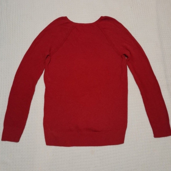Red GAP Sweater size S - Picture 2 of 3